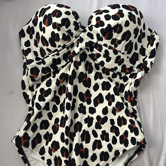 NWT Kate Spade New York ANIMAL PRINT Bandeau One-Piece Swimsuit - Picture 6 of 6
